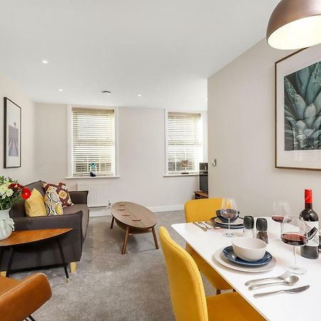 Executive Apartments Андовер Экстерьер фото